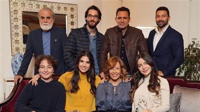 كارمن بصيص تنشر صورة من كواليس 