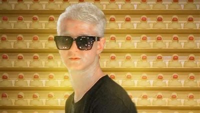 أحمد جمال يستعد لاطلاق أولى أغانيه بعد نجاحه في مسابقة الصوت الذهبي