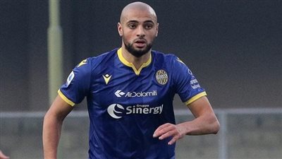 المغربي سفيان أمرابط يقترب من الانضمام لتوتنهام بأوامر كونتي