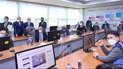 وزير الاتصالات يفتتح عددا من المشروعات في بني سويف