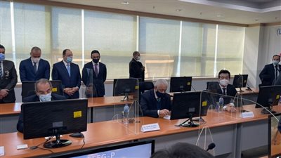 وزيرا التعليم والاتصالات يتفقدان خط إنتاج التابلت في بني سويف 