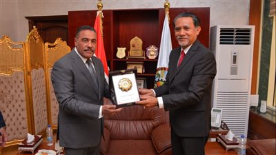 محافظ مطروح يستقبل سفير إندونيسيا بالقاهرة | صور