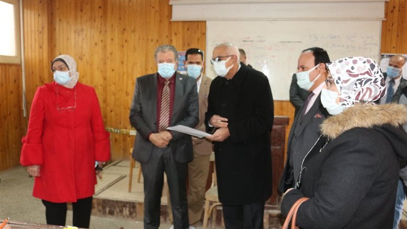 رئيس جامعة المنصورة