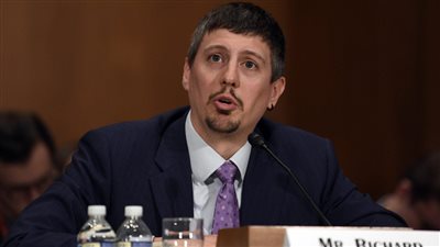 في وقت حرج.. نائب المبعوث الأمريكي الخاص بإيران يترك منصبه 