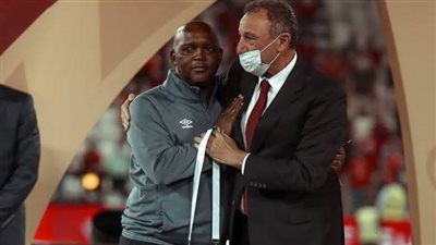 الأهلي يستكمل مناقشاته مع موسيماني بعد عودته الجمعة