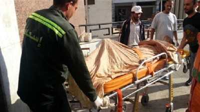 بالأسماء.. إصابة 4 أشخاص في تصادم سيارة بدراجة بخارية ببني سويف