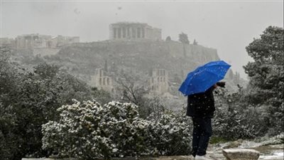 إغلاق المدارس في اليونان بسبب موجة الطقس السيئ | صور