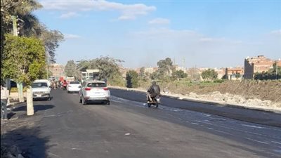 لحظة رصف طريق المريوطية ناهيا بالوراق|صور وفيديو