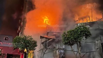 حريق هائل يلتهم 8 طوابق و6 محال ملابس بالقرب من مول سيتي ستارز بمدينة نصر| صور