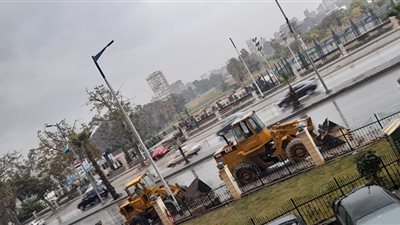 أمطار غزيرة تضرب شوارع القاهرة والجيزة | فيديو وصور