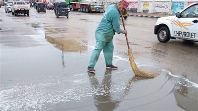طوارئ بالغربية والمحافظ يتابع جهود الوحدات المحلية في التعامل مع الأمطار| صور