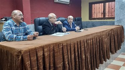  ندوة تعريفية بالقانون 152 لتوفيق أوضاع المشروعات غير المرخصة بسوهاج