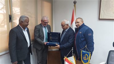 مركز تدريب نقابة البناء والأخشاب يستقبل رئيس بعثة منظمة الهجرة الدولية