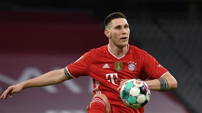 صراع بين تشيلسي وبرشلونة على ضم مدافع بايرن ميونخ