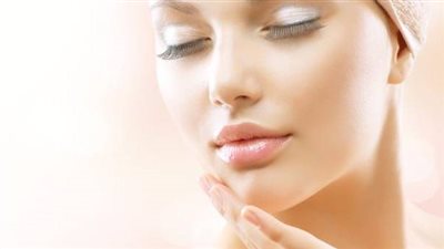 قناع البيض والدقيق لبشرة نظيفة وناعمة مثل الأطفال