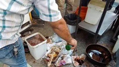 تشميع 11 مطعما ومحل جزارة وضبط 2 طن لحوم ودواجن فاسدة بالجيزة | فيديو