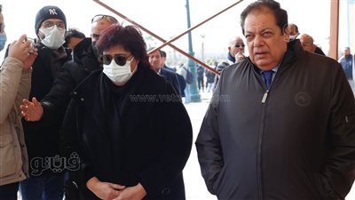 سياسيون ووزراء في جنازة ياسر رزق | فيديو وصور