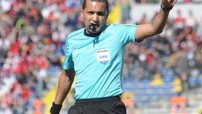 15 بطاقة في مباراتين.. الحكم المغربي رضوان جيد الأكثر إشهارا للكروت الملونة بكأس الأمم 