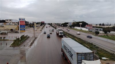 هطول أمطار متوسطة على مناطق شرق الإسكندرية| صور