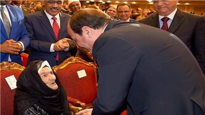 موعد صلاة الجنازة على الحاجة فهيمة أشهر متبرعة لـ تحيا مصر