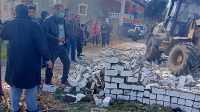 إزالة 3 حالات تعد بناء شمال المنيا