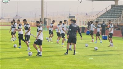 الونش وحمدي فتحي يشاركان في تدريب منتخب مصر|صور