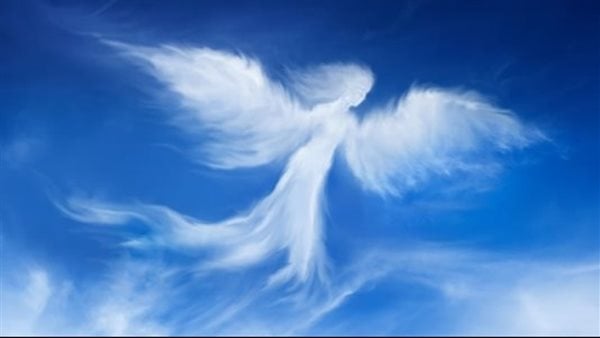 فيديو مثير لأردني يزعم رؤية ملائكة السماء في ليلة رمضانية