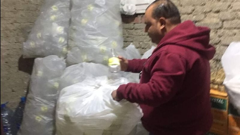 غلق مصنعي مخللات