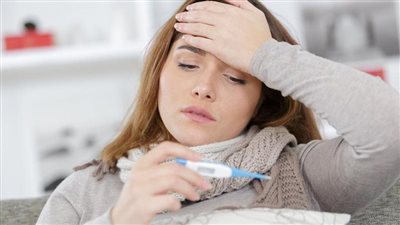 تفسير حلم الإصابة بالحمى وعلاقتها بخيانة الزوج وكذبه على زوجته 