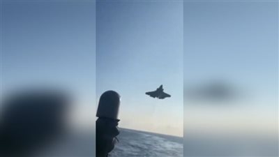 لحظة سقوط المقاتلة الأمريكية الاغلي في العالم |فيديو