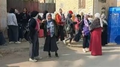 طالبات الشهادة الإعدادية بالقاهرة: العربي سهل.. وسؤال النحو الأصعب | فيديو 