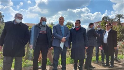 رئيس جامعة بنها يتفقد سير الامتحانات بكليات الزراعة والطب البيطري 