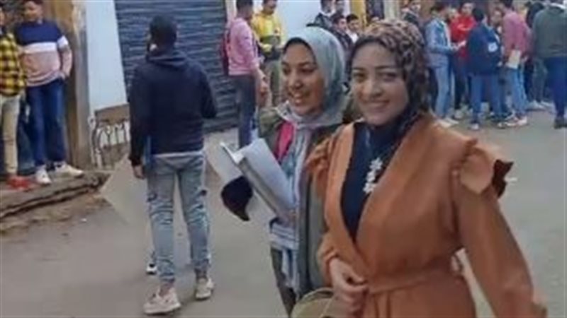 طلاب الشهادة الاعدادية
