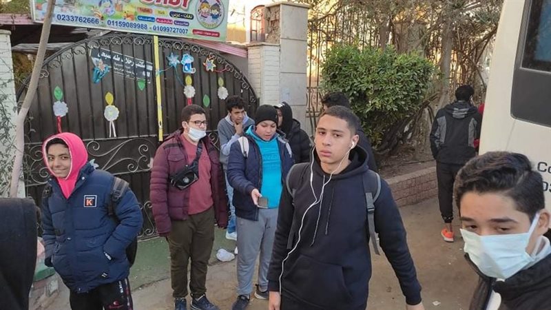 طلاب الشهادة الاعدادية