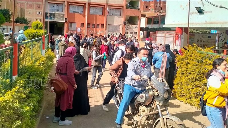 طلاب الاعدادية بالمنوفية