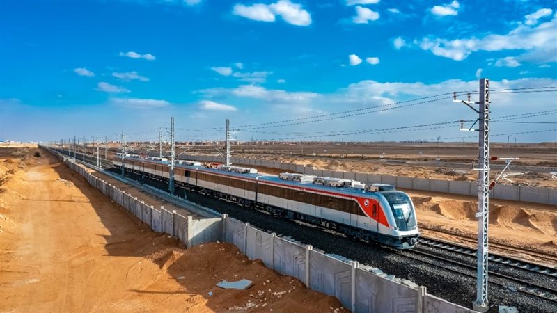 القطار الكهربائي