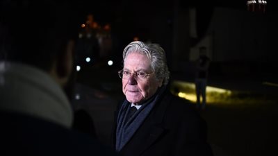 حسين فهمي يواصل العمل على فيلم 