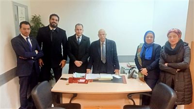 ضبط محاولتي تهريب أسلحة بيضاء وصواعق كهربائية ومواد مخدرة بمطار القاهرة