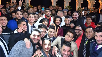 نجوم الغناء الشعبي في حفل زفاف المطرب مسلم | صور