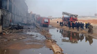 تفحم ٤ أشخاص في حريق فرن عيش واشتعال النيران في 4 سيارات بإسنا