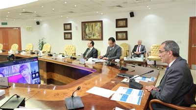 وزير الاتصالات يبحث مع ممثل الأمم المتحدة تنفيذ مشروعات مبادرة حياة كريمة