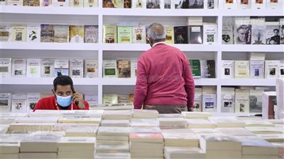 رحلة البحث عن دار نشر.. الهيئات الحكومية «مقبرة للأحلام».. والجوائز تنصف دور النشر الصغيرة