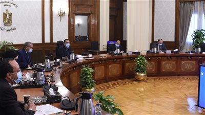 رئيس الوزراء يكلف بتشكيل مجموعة عمل تختص بحل مشكلات المستثمرين