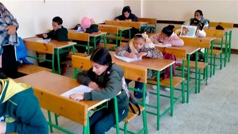 من امتحانات اليوم
