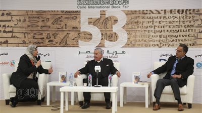 زاهي حواس يكشف سر اقتحام المتحف المصري في ثورة يناير| صور 