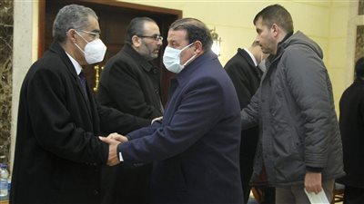 وزير العدل ونقيب الصحفيين ورئيس تحرير جريدة فيتو أول الحضور في عزاء ياسر رزق | صور