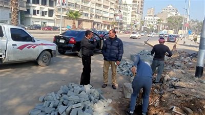 رئيس حي جنوب الجيزة يتفقد إصلاح ماسورة مياه بشارع مراد | صور