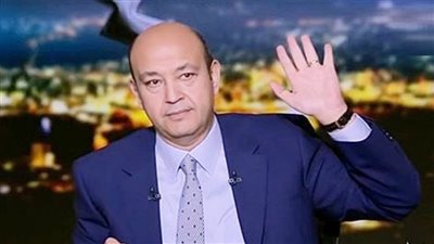 عمرو أديب عن حكم مباراة مصر والمغرب: لو التحكيم هيكمل كده يقولولنا نرجع