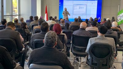  ندوة عن الفاتورة الإليكترونية بمركز خدمة المستثمرين بالإسماعيلية| صور