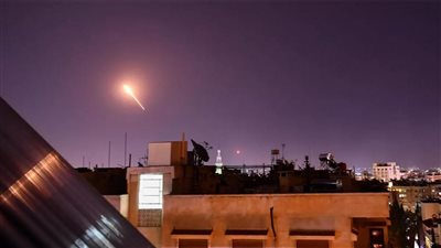 وسائل إعلام سورية: التصدي لهجوم صاروخي في محيط دمشق